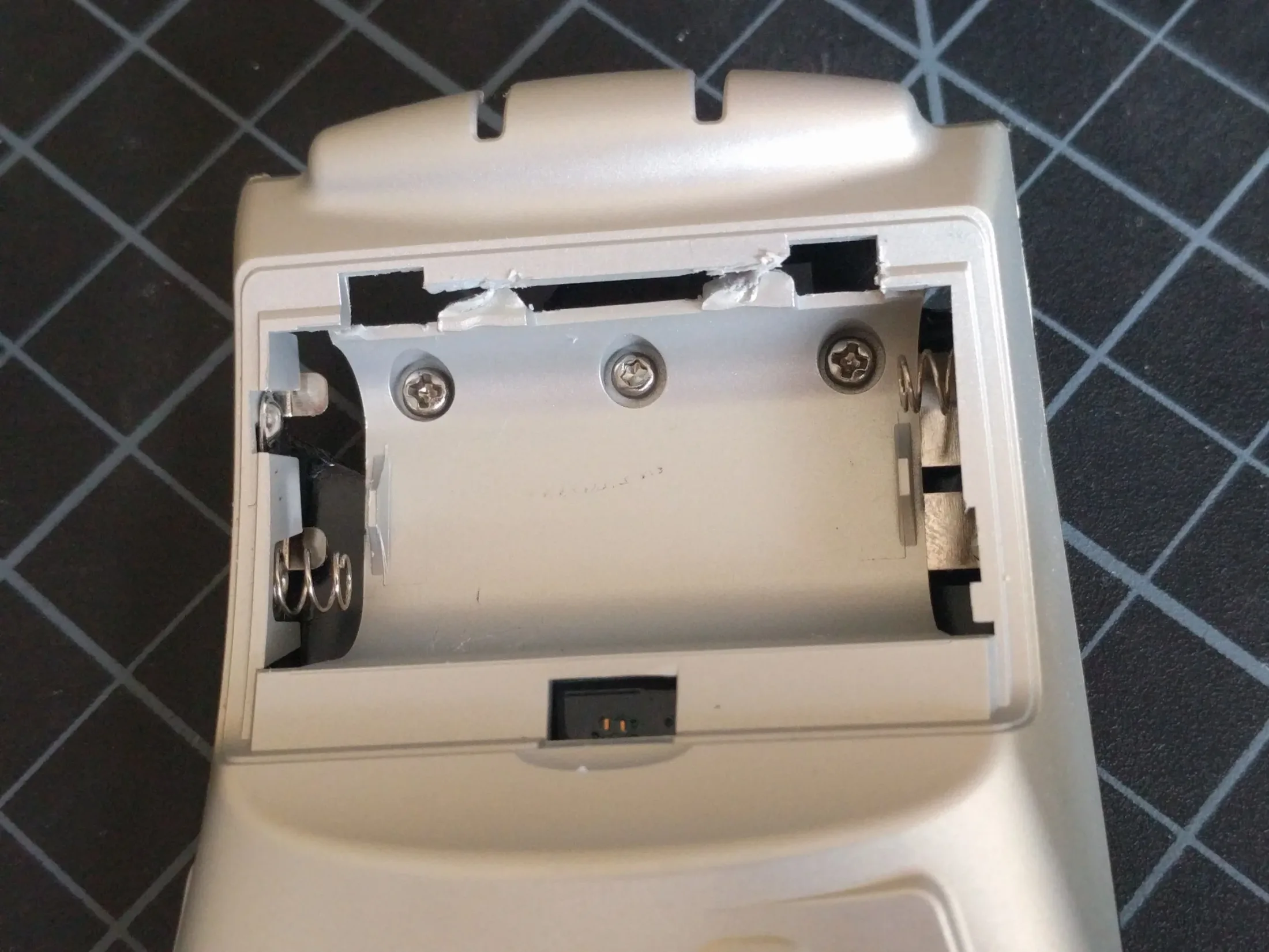 Foldable tail section removed showing steel hinge mechanism